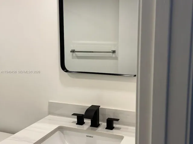 $3,000 | 250 John F Kennedy Drive, Unit 303, Atlantis, FL 33462