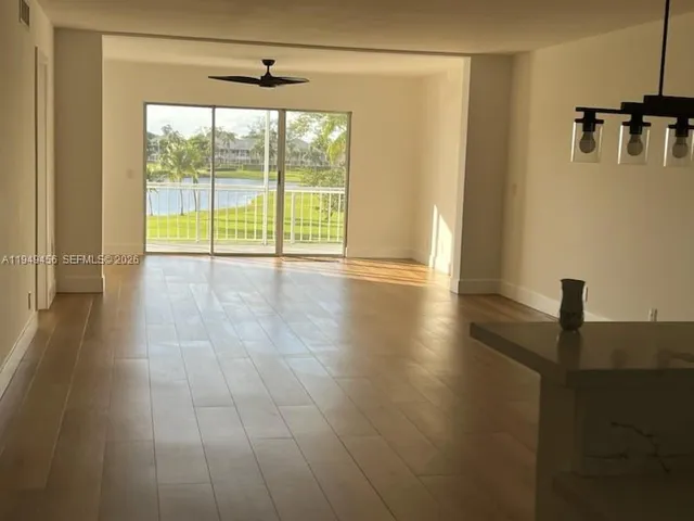 $3,000 | 250 John F Kennedy Drive, Unit 303, Atlantis, FL 33462
