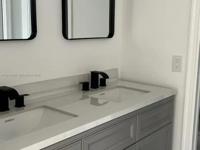 $3,000 | 250 John F Kennedy Drive, Unit 303, Atlantis, FL 33462