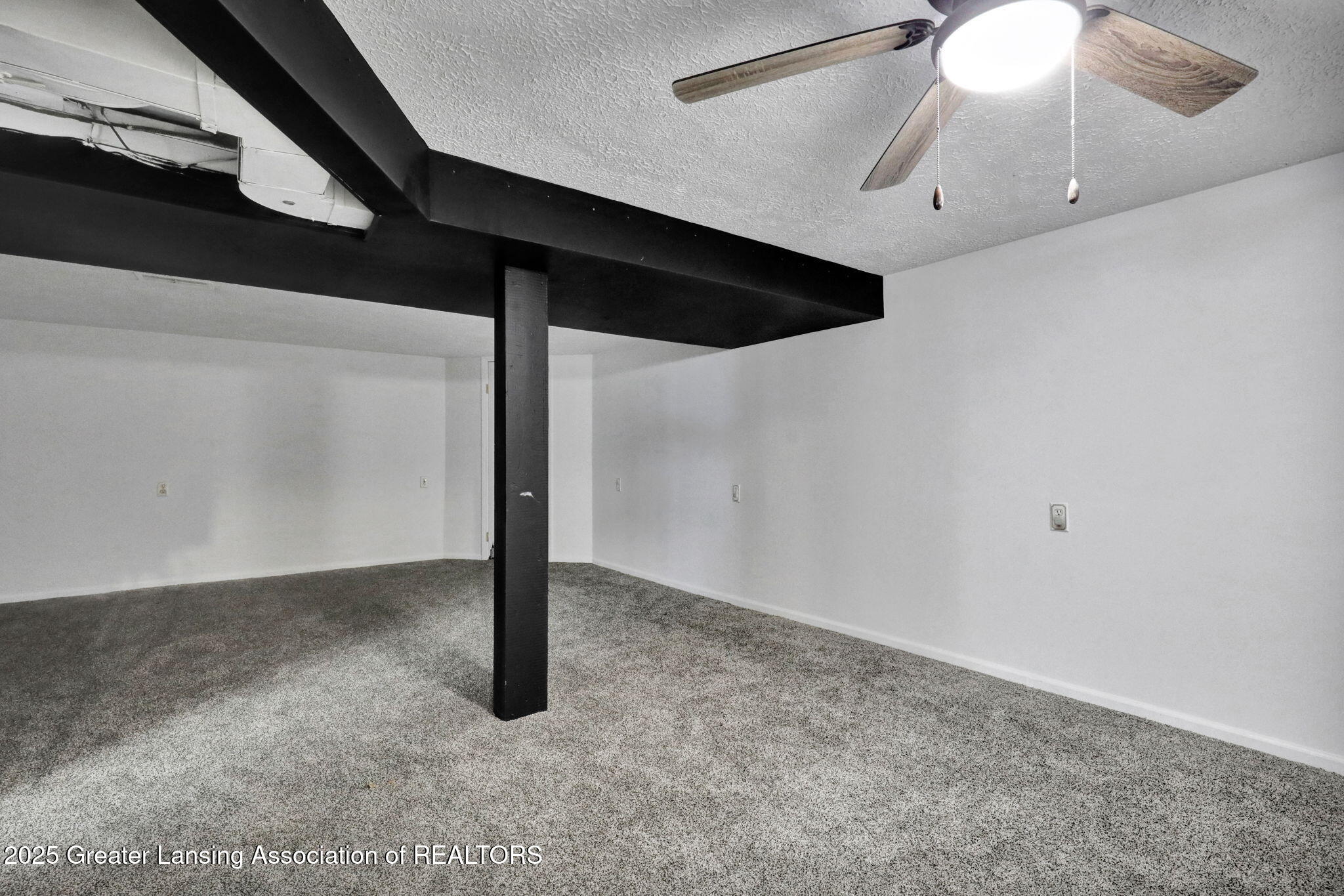 2009 Drexel Road Lansing, MI 48915 - Photo 20 of 33 3-web-or-mls-Open Ended Media-25