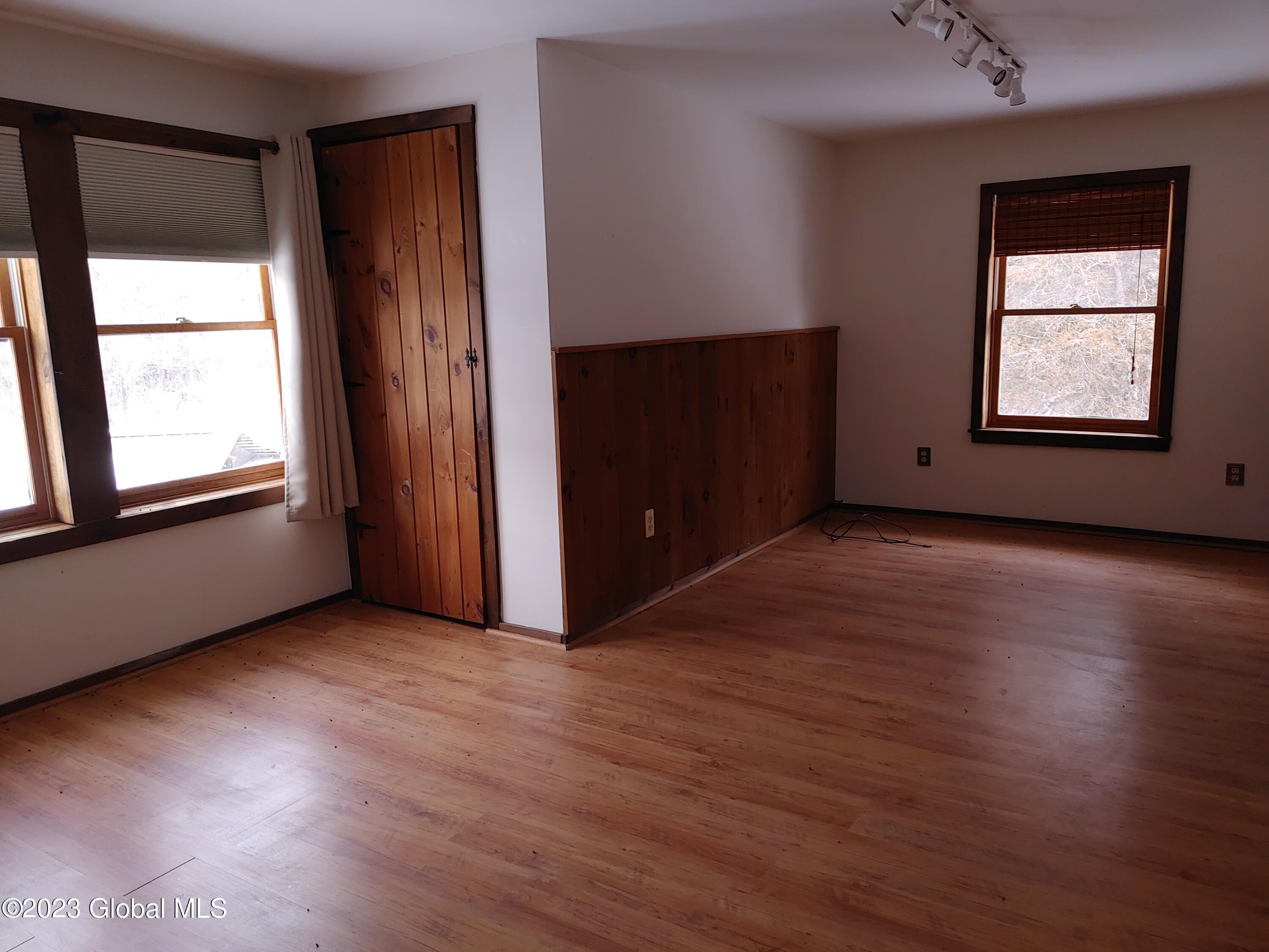 47 Sam Curran Road Crown Point, NY 12928 - Photo 31 of 38 0206231300a