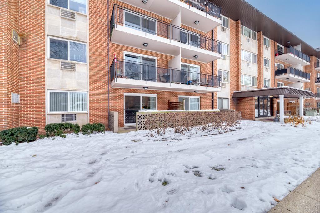 2234 South Goebbert Road, Unit 118 Arlington Heights, IL 60005 - Photo 20 of 21 Gallery Image 20