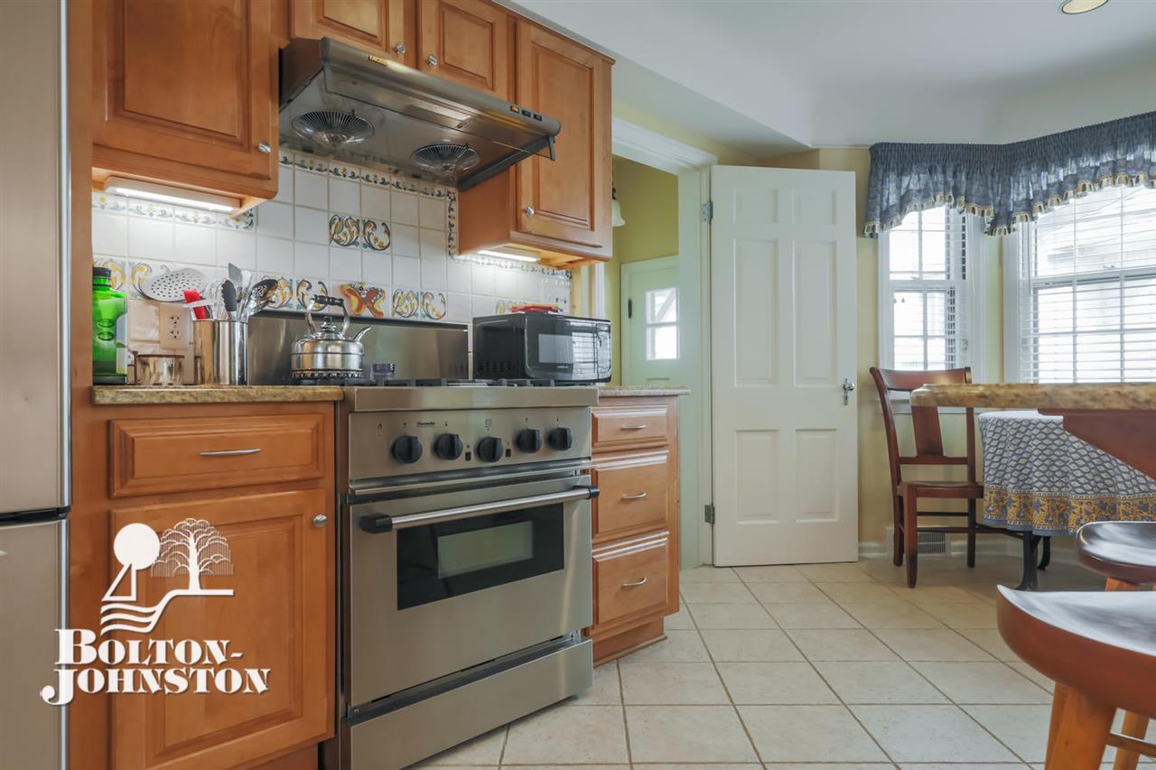 1359 Harvard Road Grosse Pointe, MI 48230 - Photo 17 of 31 31390930-16.JPG