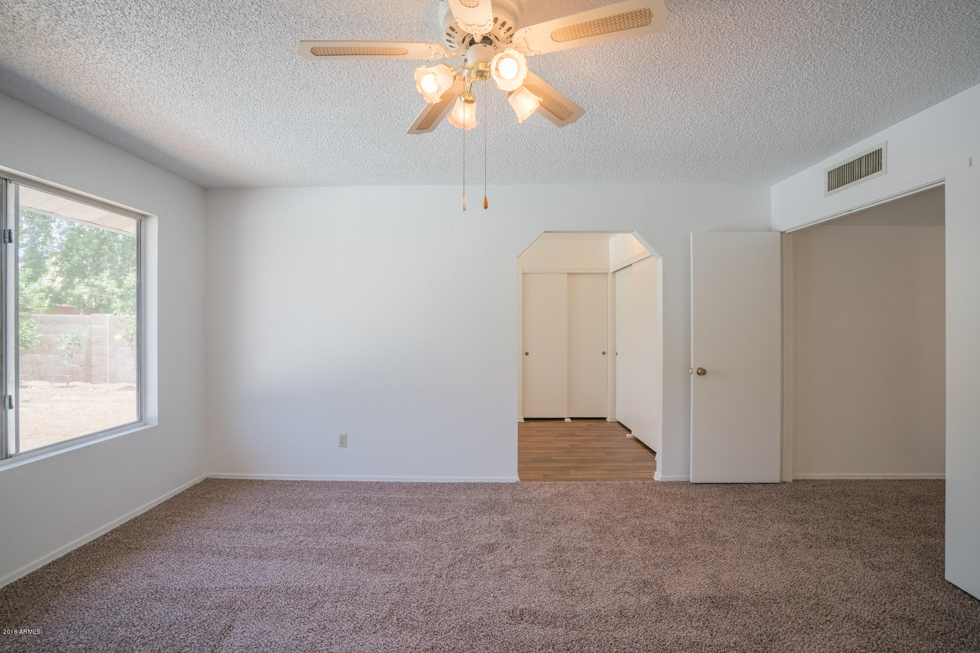 7724 West Redfield Road Peoria, AZ 85381 - Photo 12 of 25 photo_12