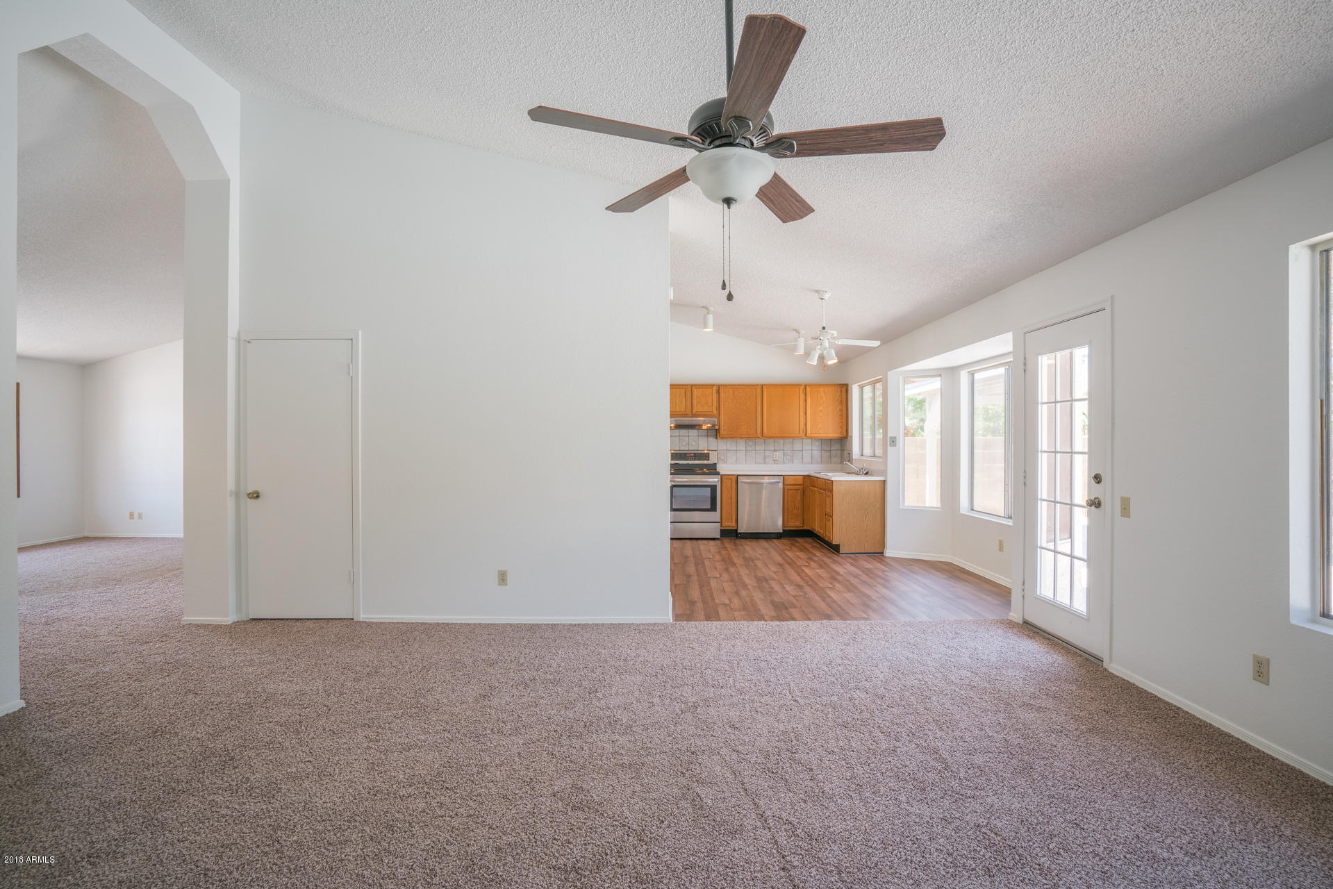 7724 West Redfield Road Peoria, AZ 85381 - Photo 2 of 25 photo_02