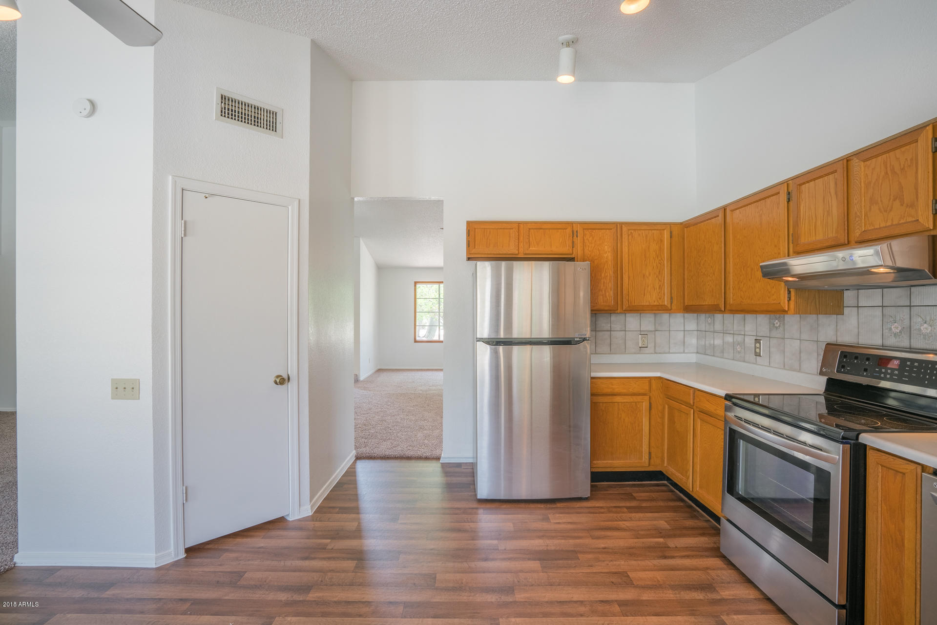7724 West Redfield Road Peoria, AZ 85381 - Photo 6 of 25 photo_06
