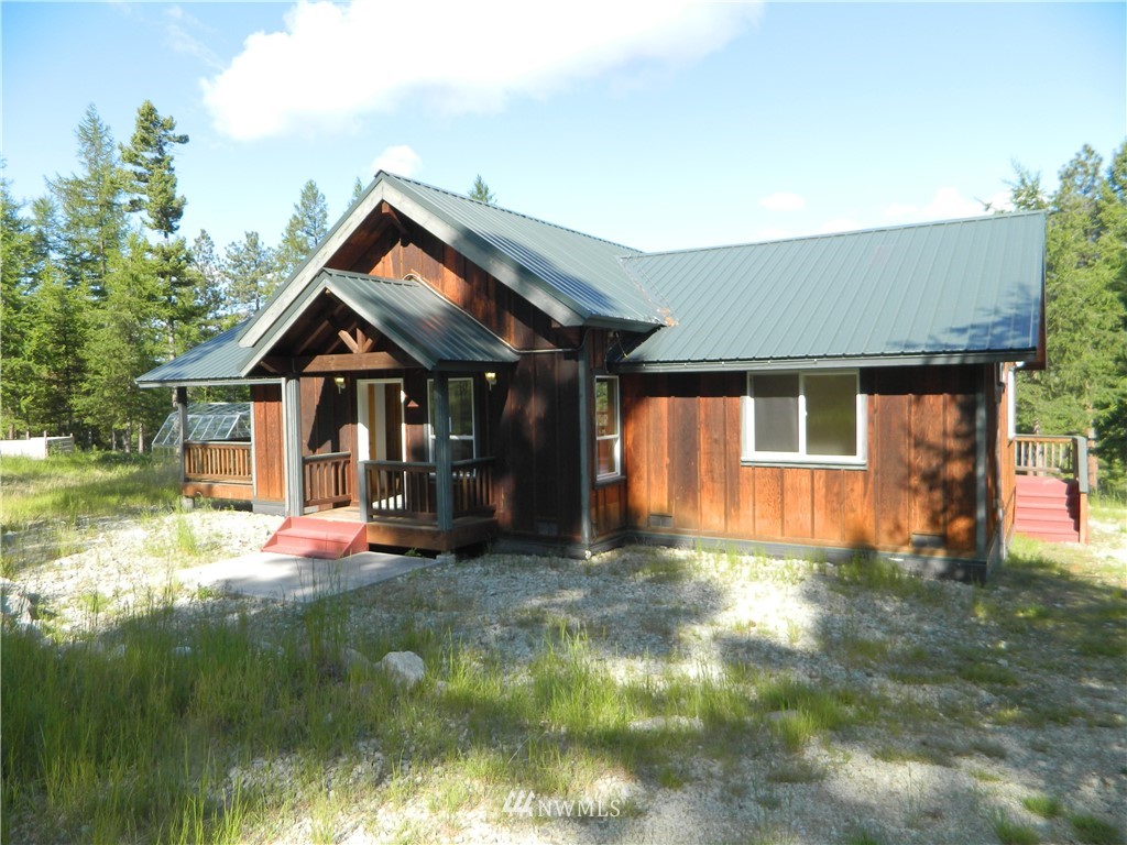 343 Summer Road Tonasket, WA 98855 - Photo 2 of 27 Gallery Image 2