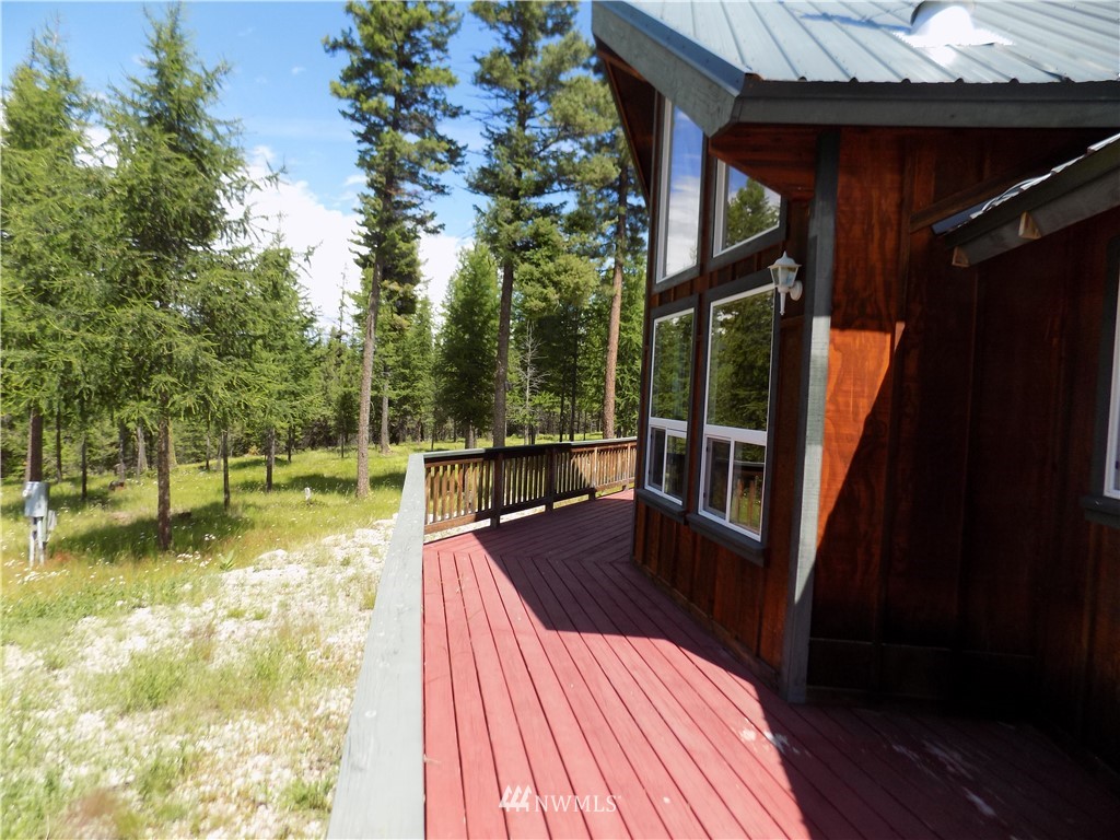 343 Summer Road Tonasket, WA 98855 - Photo 3 of 27 Gallery Image 3