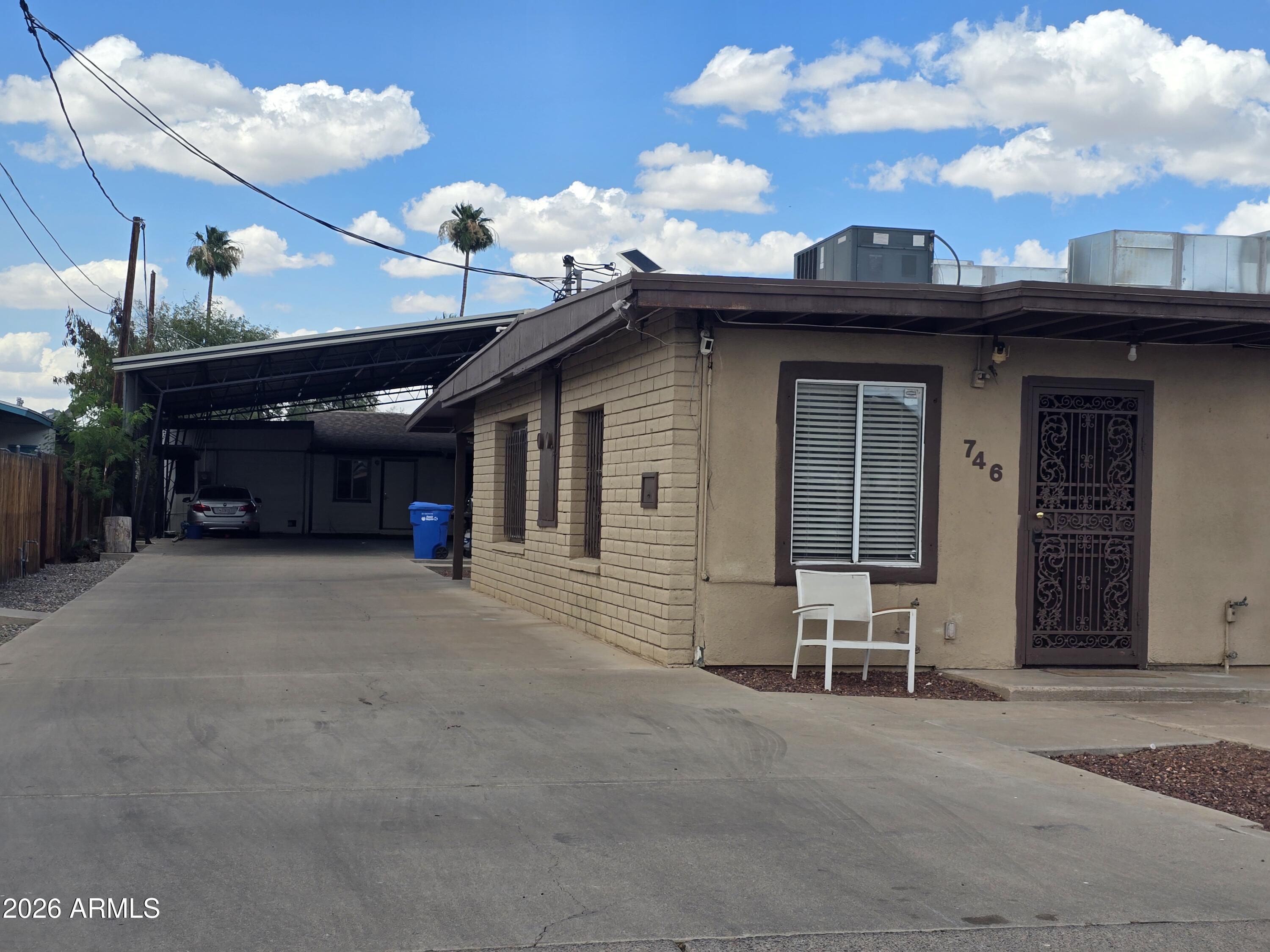 746 West Coolidge Street Phoenix, AZ 85013 - Photo 4 of 29 20260505_140139