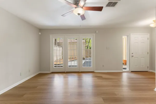 $2,000 | 2347 West Settler's Way, The Woodlands, TX 77380