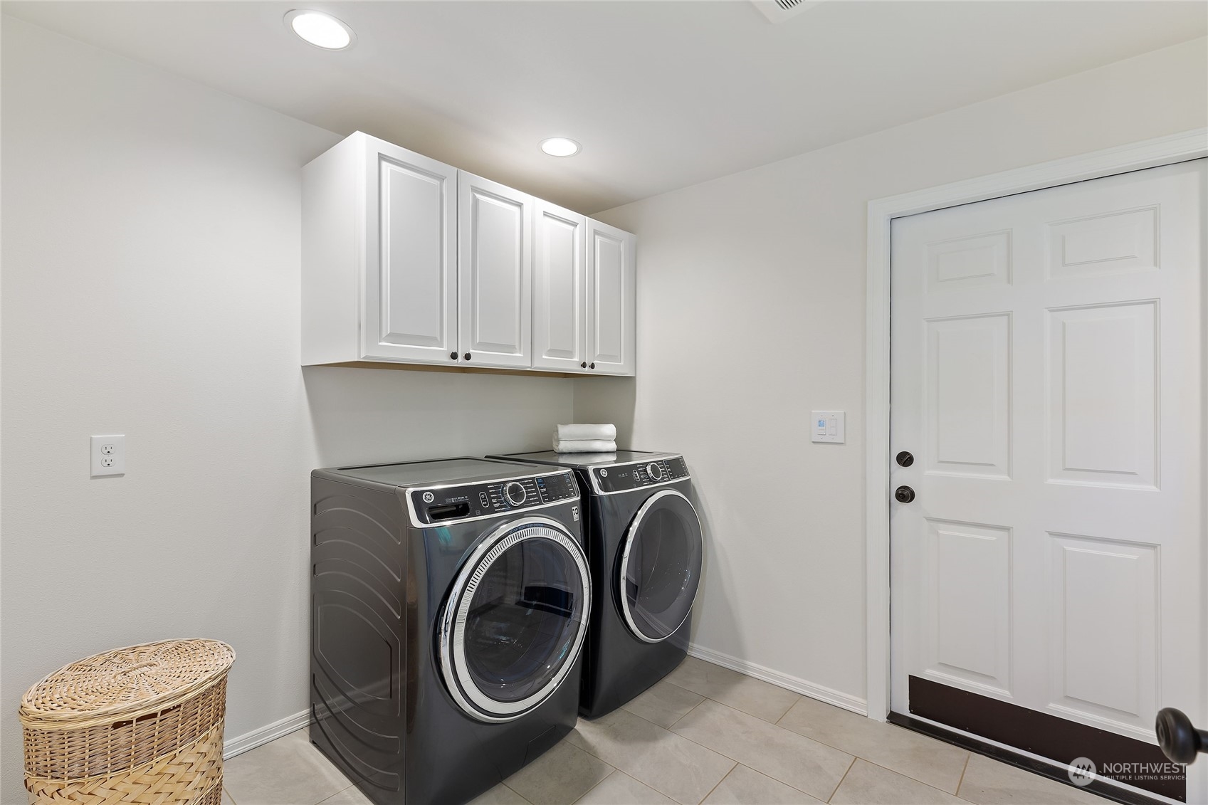 21020 49th Avenue Southeast Bothell, WA 98021 - Photo 33 of 39 a storage room with washer and dryer
