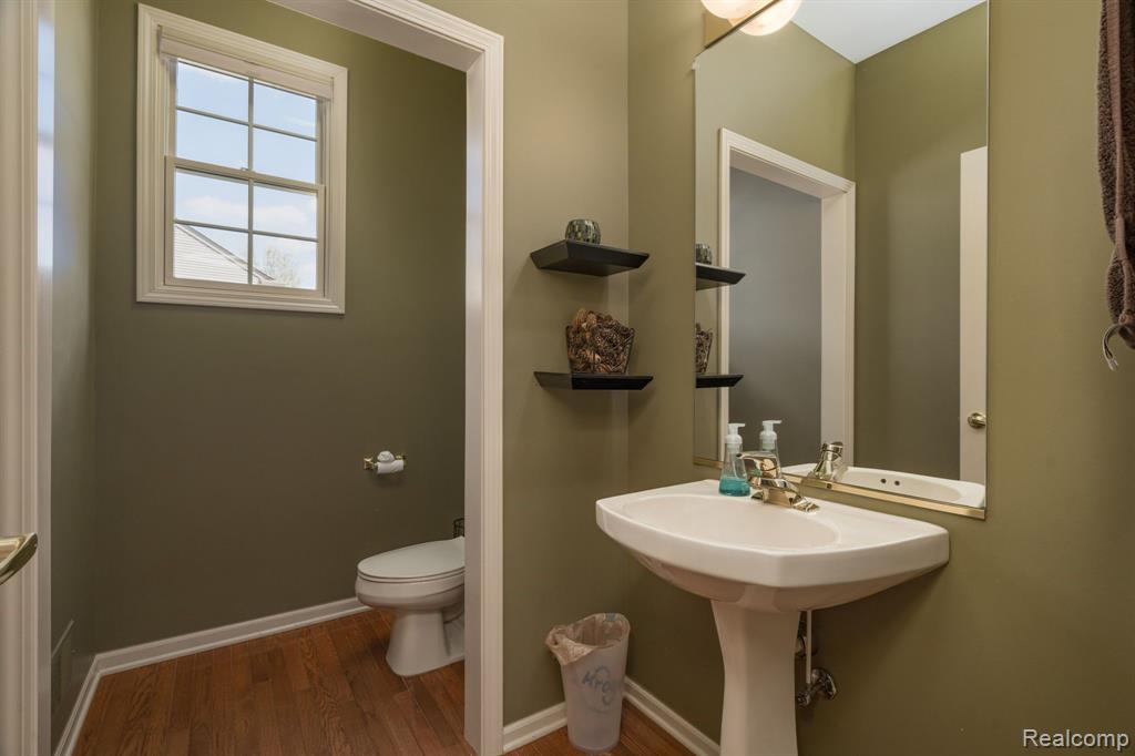 1911 Watson Circle Rochester, MI 48306 - Photo 9 of 67