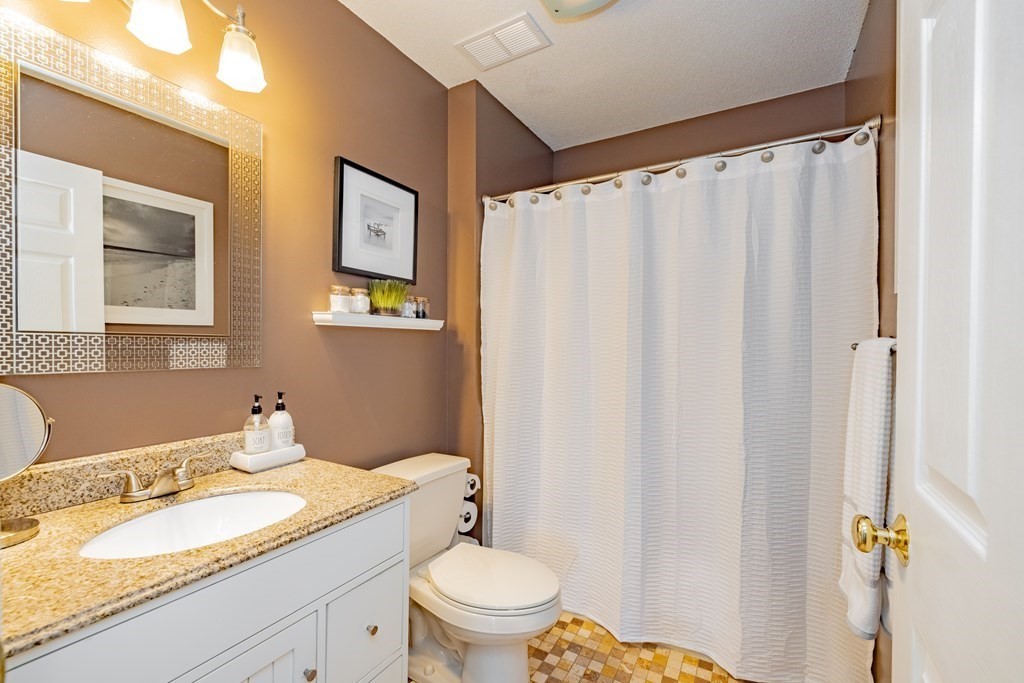 50 Wallace Street Springfield, MA 01119 - Photo 12 of 36 Gallery Image 12