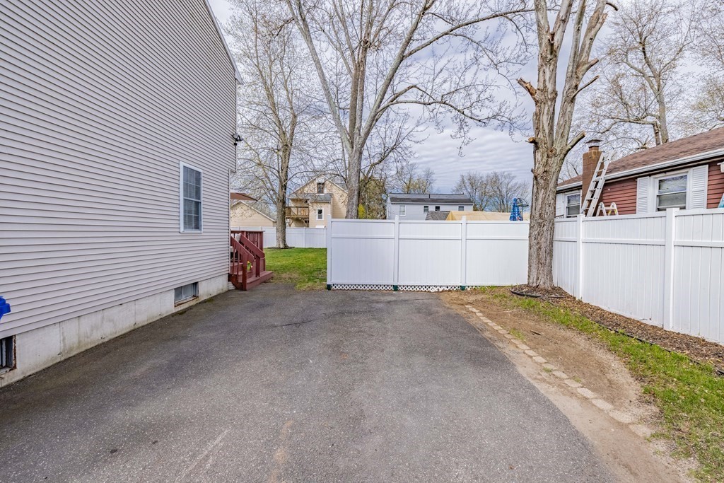 50 Wallace Street Springfield, MA 01119 - Photo 35 of 36 Gallery Image 35