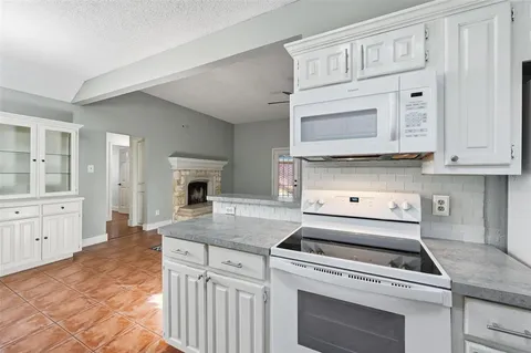 $299,990 | 4912 Arborgate Drive, Arlington, TX 76017