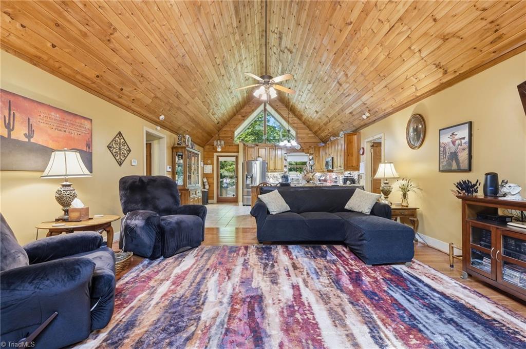 355 Huffines Mill Road Reidsville, NC 27320 - Photo 11 of 50