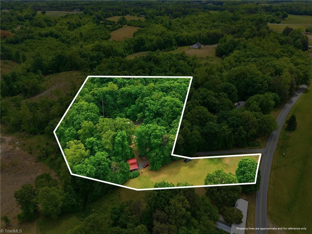 355 Huffines Mill Road Reidsville, NC 27320 - Photo 4 of 50
