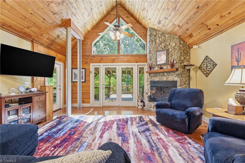 355 Huffines Mill Road Reidsville, NC 27320 - Photo 9 of 50