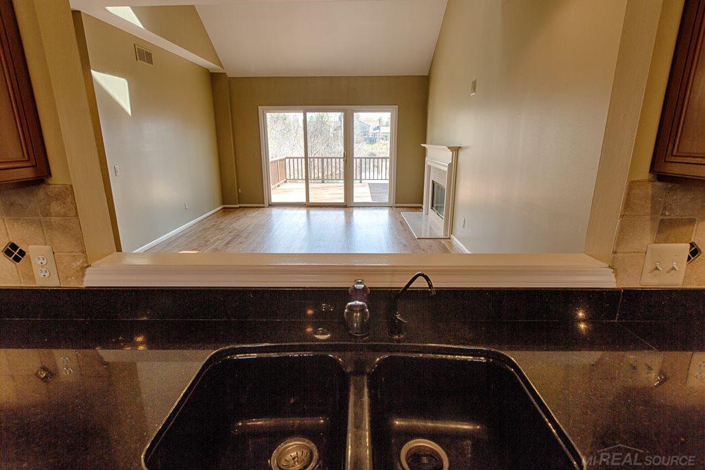 6584 Steeple Ridge Clarkston, MI 48346 - Photo 10 of 36 31241798-9.JPG