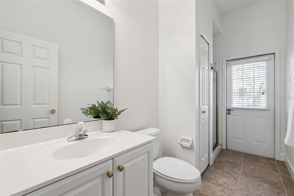 2541 Teton Stone Run Orlando, FL 32828 - Photo 44 of 82 a bathroom with a sink toilet and shower
