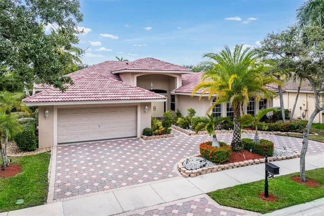 $1,295,000 | 3852 Oak Ridge Circle, Weston, FL 33331