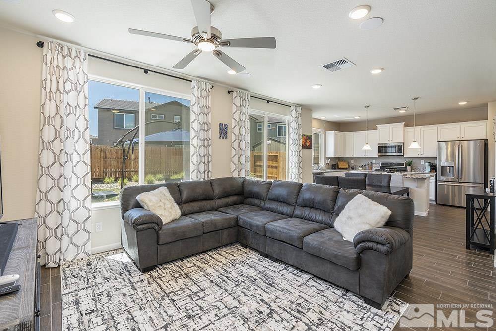 2022 Harmony Valley Drive Reno, NV 89521 - Photo 4 of 26 Photo 4
