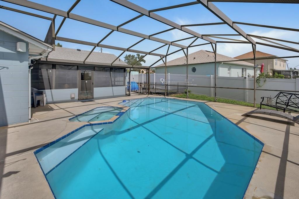 3018 Bonkirk Drive Deltona, FL 32738 - Photo 2 of 37