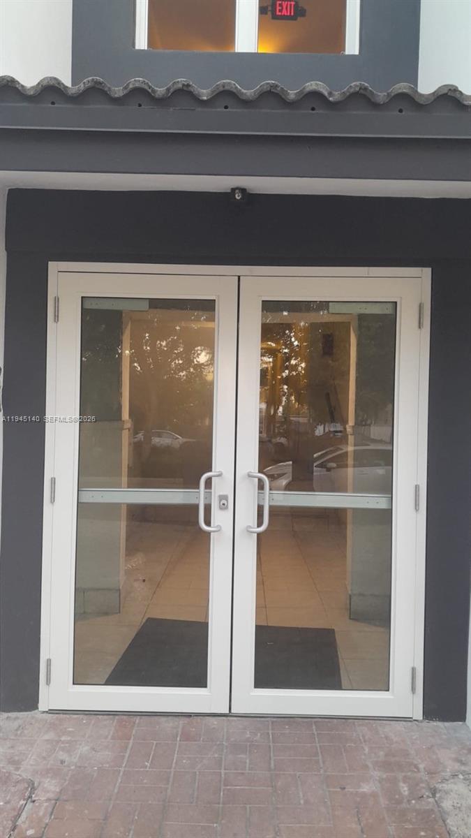 852 Southwest 13th Avenue, Unit 3 Miami, FL 33135 - Photo 3 of 20