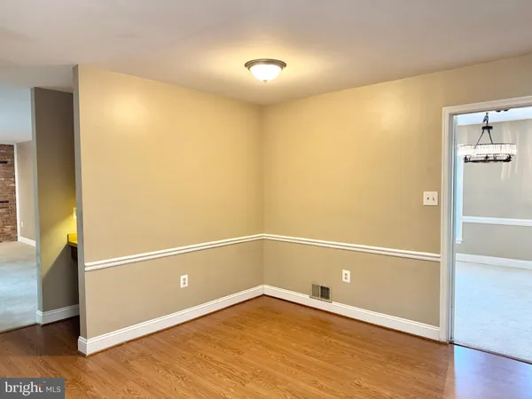 $3,600 | 15407 Skyline Drive, Dumfries, VA 22025