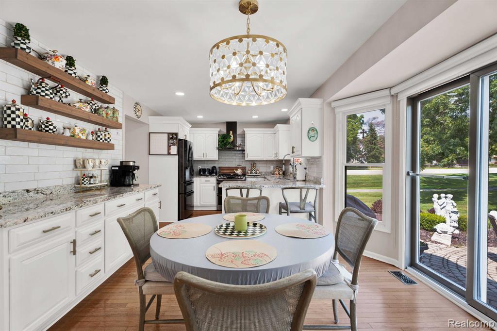 1003 Bembridge Drive Rochester Hills, MI 48307 - Photo 11 of 57