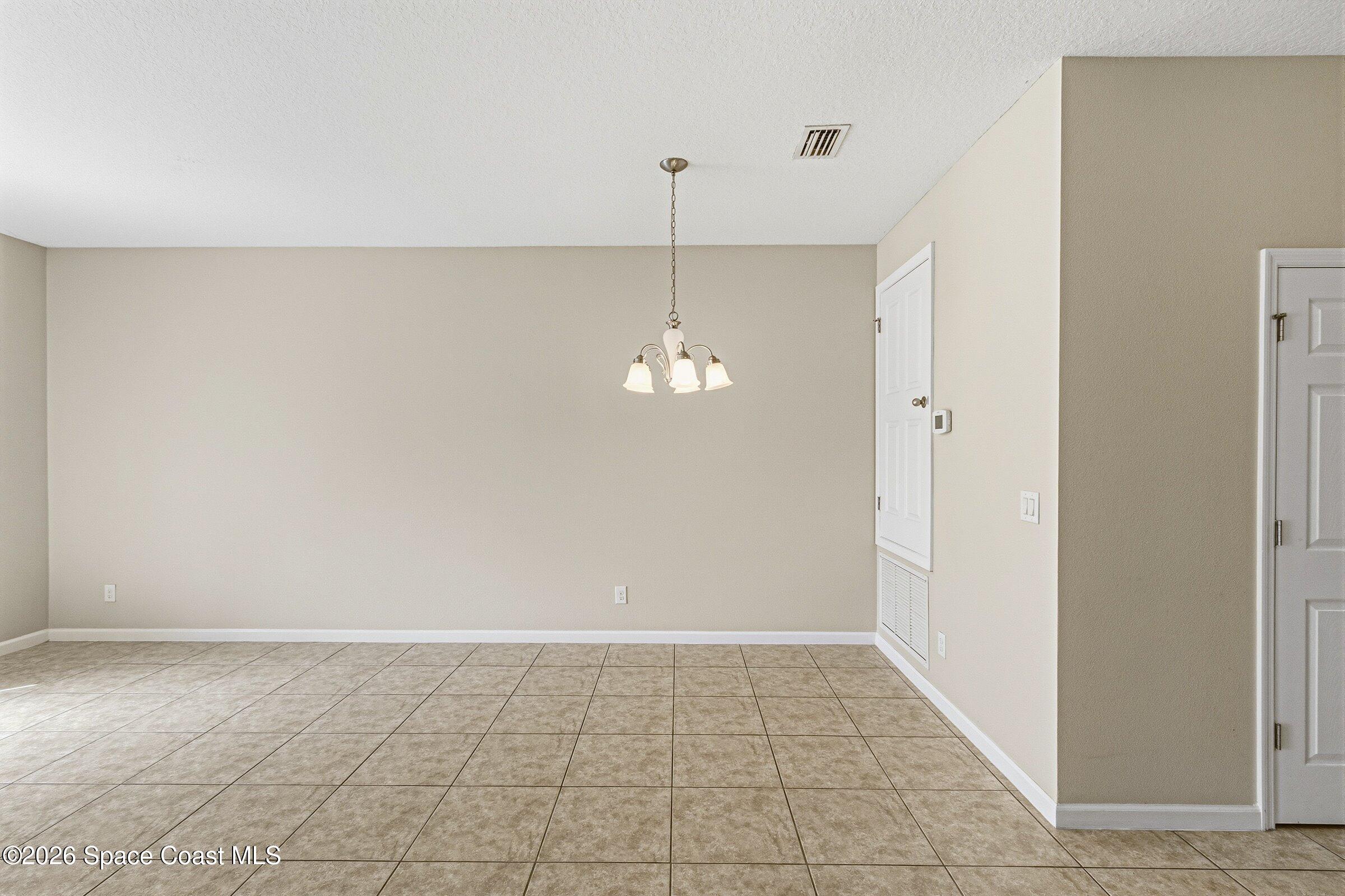 2780 Reston Street, Unit 105 Melbourne, FL 32935 - Photo 4 of 32 Dining Room