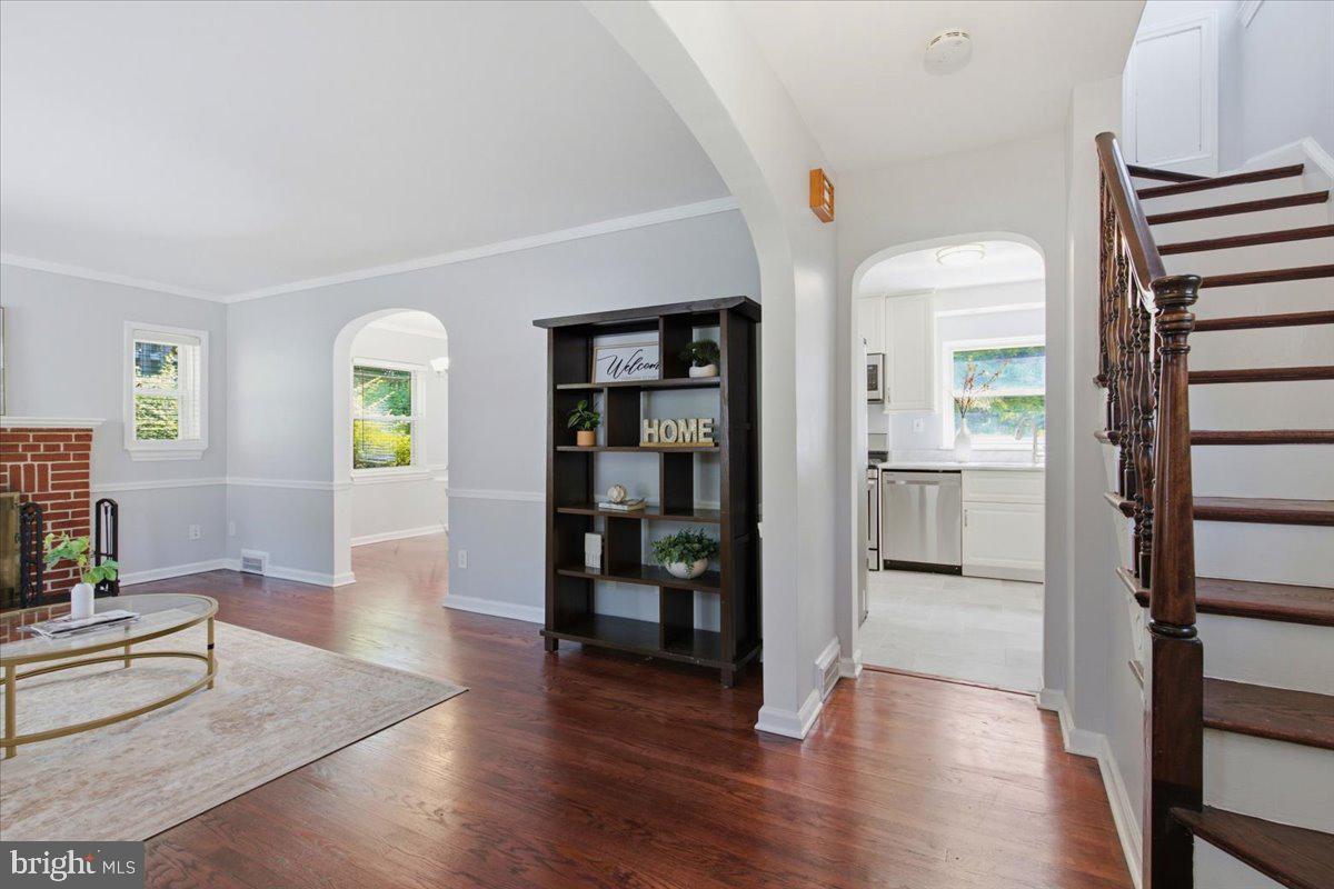 8715 Geren Road Silver Spring, MD 20901 - Photo 5 of 45 Foyer and Living Room