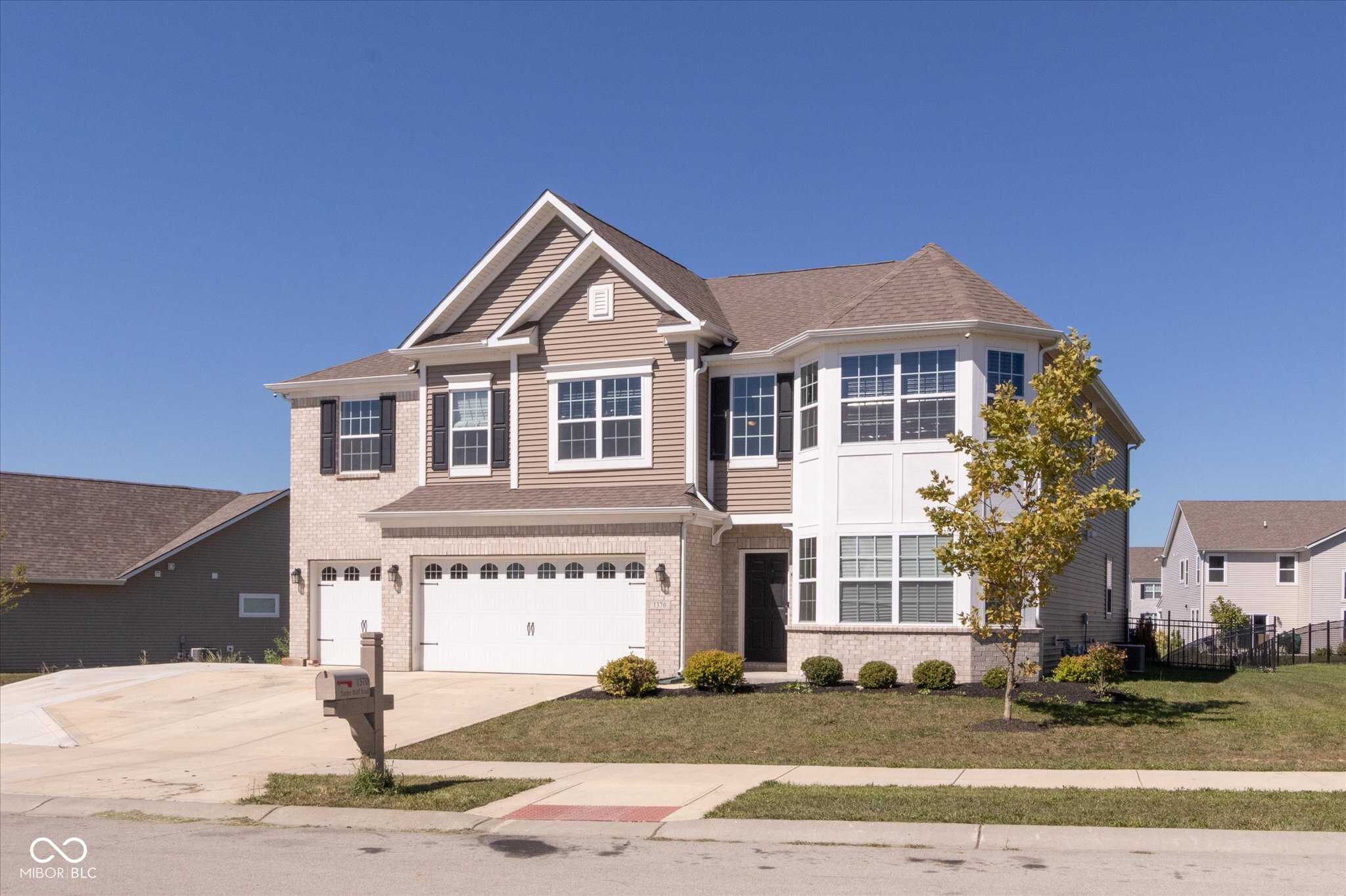 1370 Timber Bluff Road Westfield, IN 46074 - Photo 1 of 37 Gallery Image 1