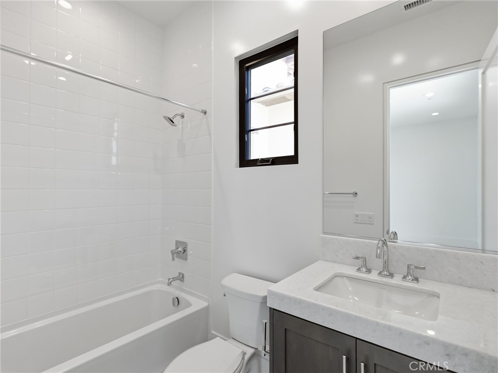 454 Ridgecrest Irvine, CA 92602 - Photo 41 of 46 Secondary Bathroom