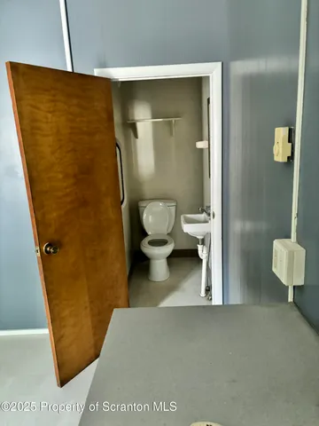 $210,000 | 105 College Avenue, Factoryville, PA 18419