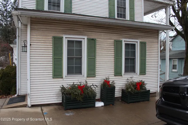 $210,000 | 105 College Avenue, Factoryville, PA 18419