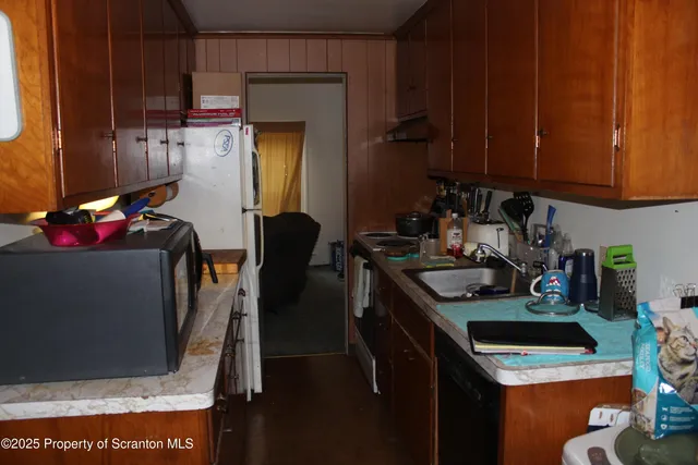 $210,000 | 105 College Avenue, Factoryville, PA 18419