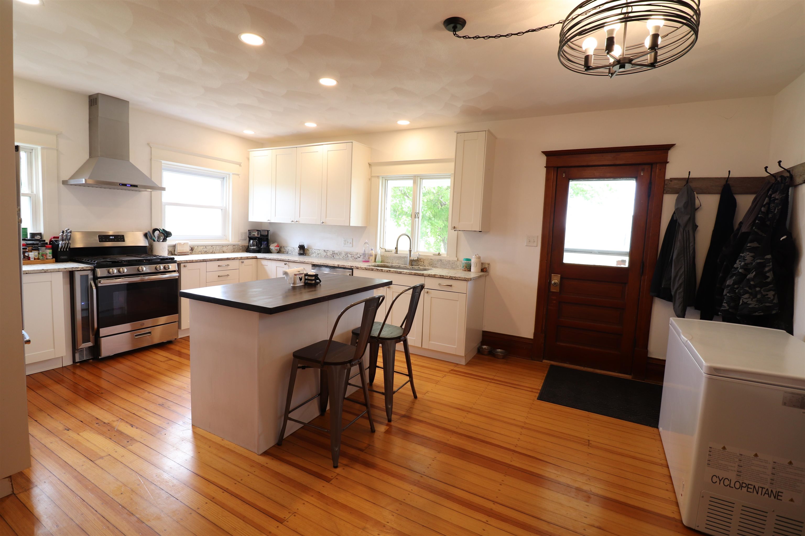 4977 North Mt Vernon Road Forreston, IL 61030 - Photo 8 of 55 Gallery Image 8
