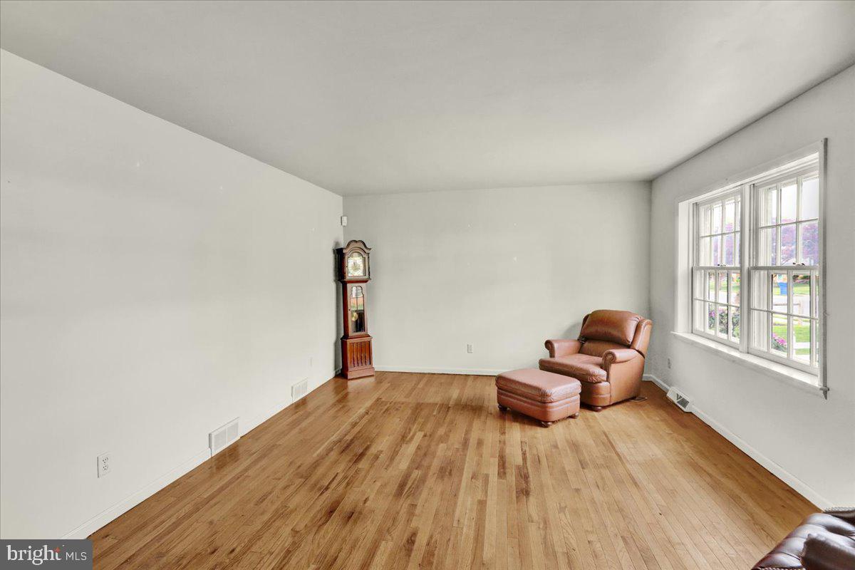 2701 Dalin Drive Reading, PA 19609 - Photo 10 of 34 a view of room with wooden floor and lounge chair