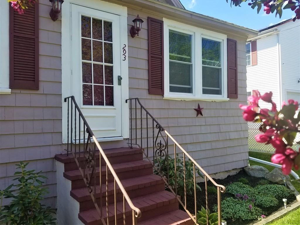 293 Renaud Street Fall River, MA 02721 - Photo 9 of 31