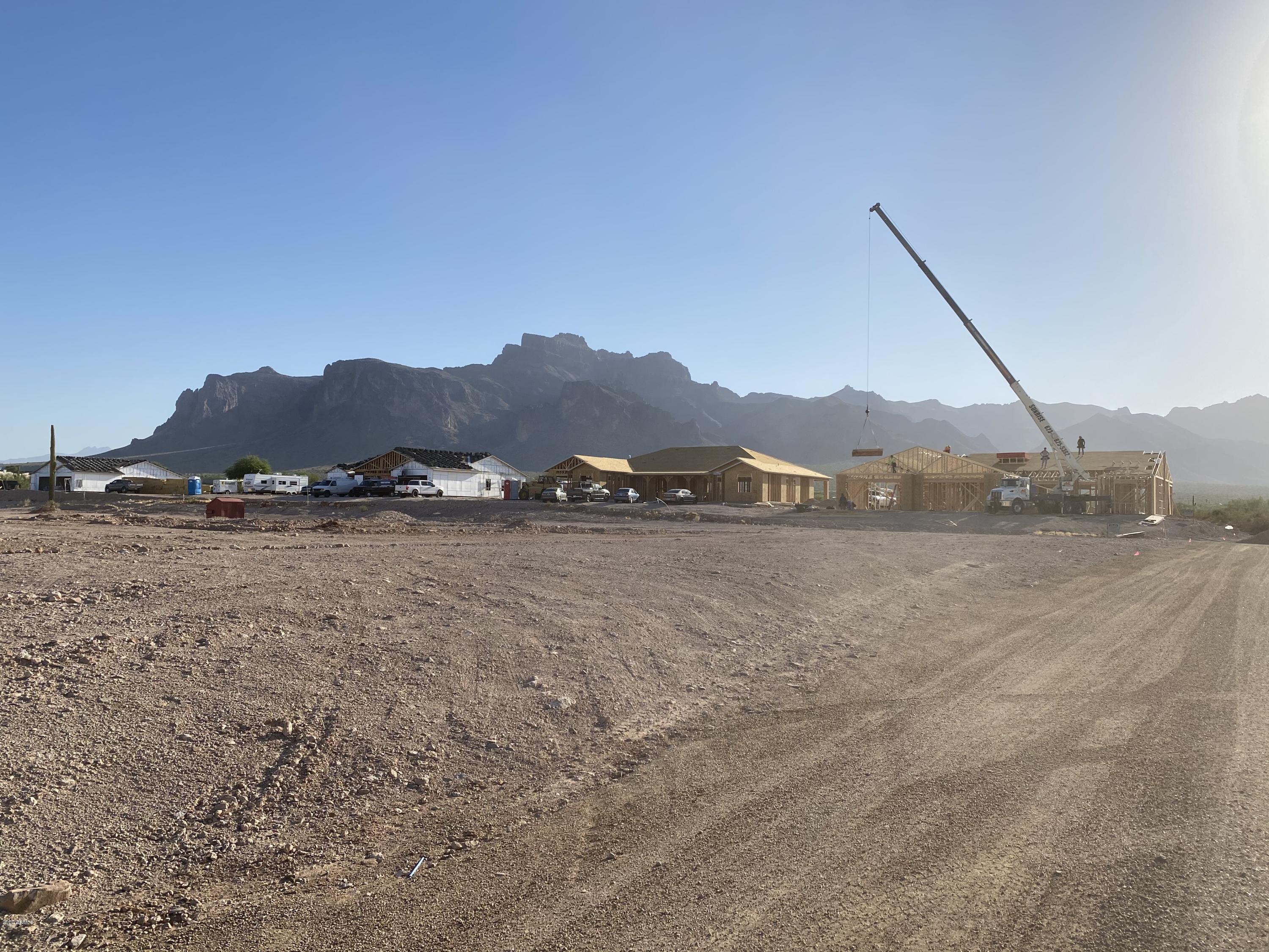 547 South Moon Road Apache Junction, AZ 85119 - Photo 1 of 11 IMG_2828