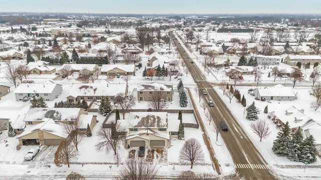 $315,000 | 814 Lang Way, Kimberly, WI 54136