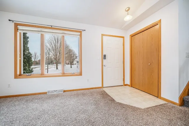 $315,000 | 814 Lang Way, Kimberly, WI 54136