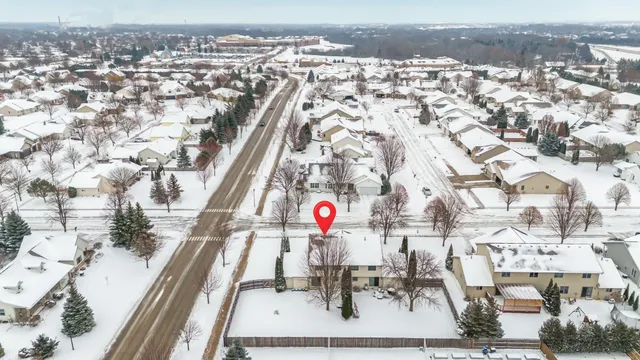 $315,000 | 814 Lang Way, Kimberly, WI 54136