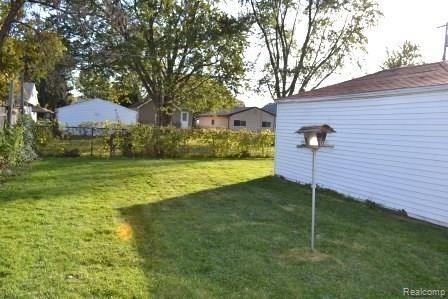 11260 Stephens Warren, MI 48089 - Photo 6 of 18