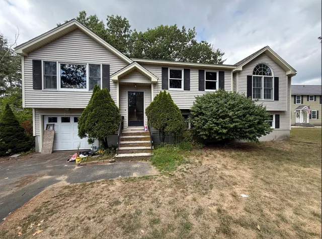 $468,000 | 34 Shore Drive, Salem, NH 03079