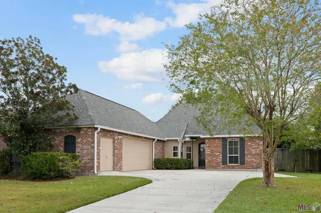 $369,900 | 10740 Hillwood Avenue, Baton Rouge, LA 70810