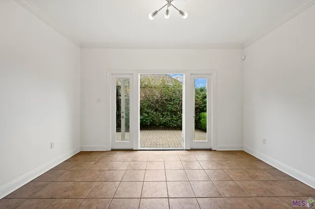 $369,900 | 10740 Hillwood Avenue, Baton Rouge, LA 70810