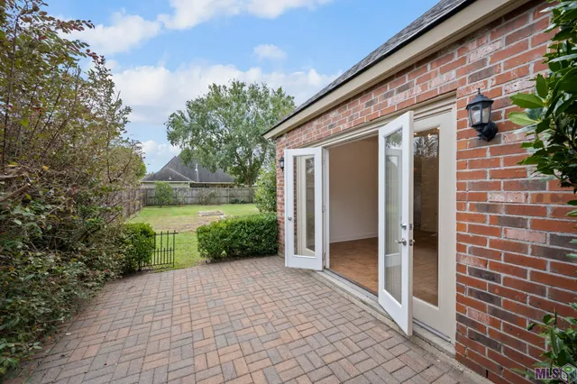 $369,900 | 10740 Hillwood Avenue, Baton Rouge, LA 70810