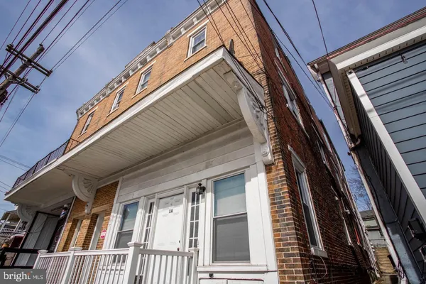 $1,595 | 217 West Lancaster Avenue, Unit 1B, Downingtown, PA 19335